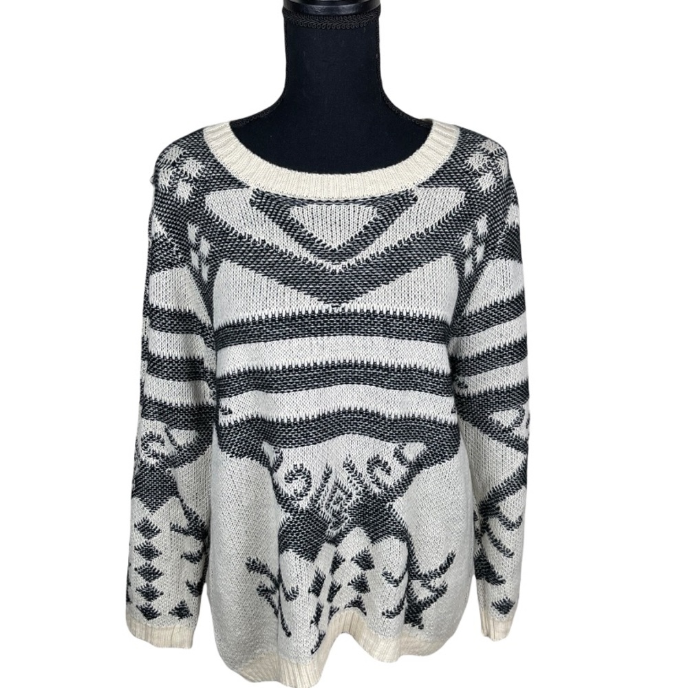 Maddison Tribal Shapes Off White and Gray Sweater Size Small - Picture 8 of 10